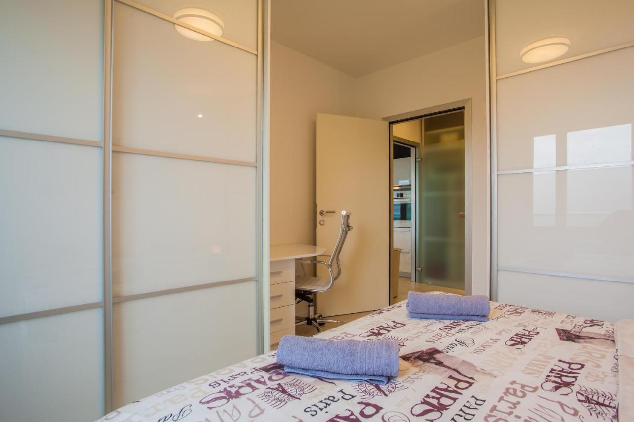 Apartman Laura Rijeka Exterior photo